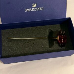 Swarovski garden tales red Rose with Gold Stem crystal figurine